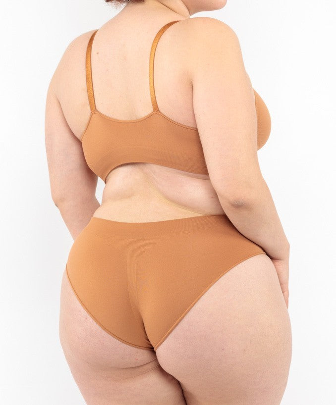 Bralette con Spallini Regolabili Cammello Curvy per Taglie Forti Plus Size Dietro | Leela Lab