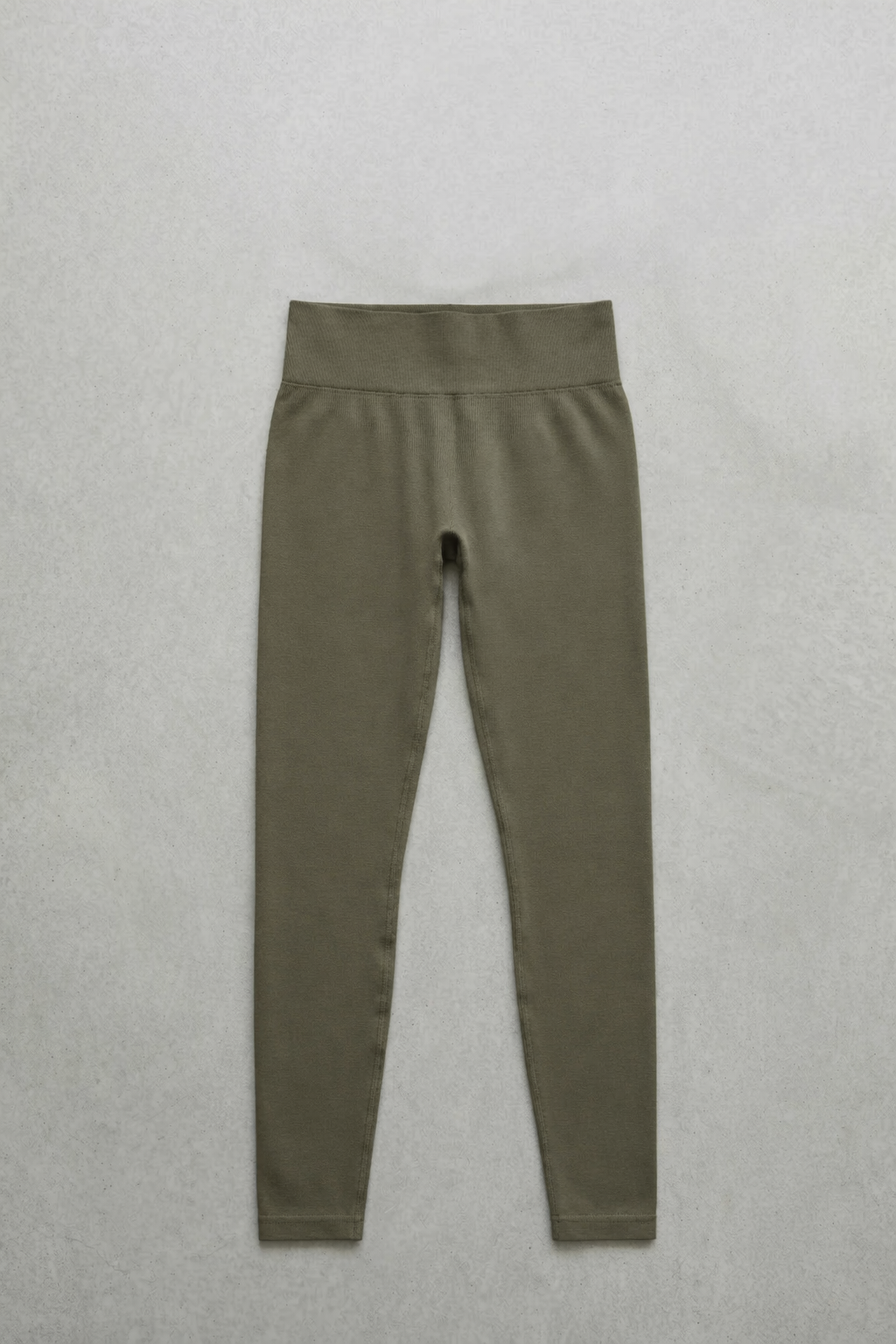 Leggings Push-up Military Olive Curvy per Taglie Forti | Leela Lab